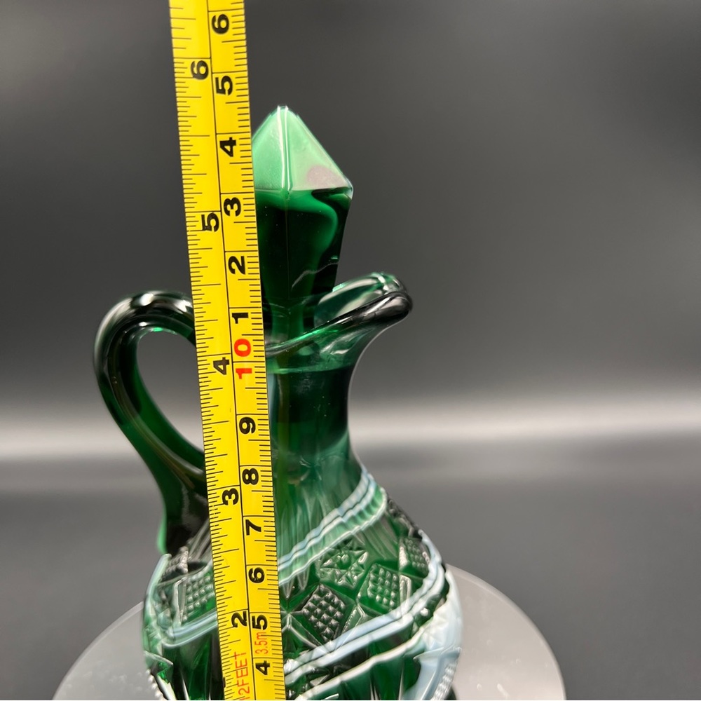 Vintage Cruet Green Slag Diamond - Picture 6 of 7
